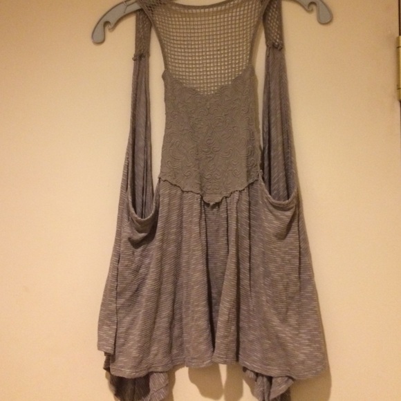 One Very H.I.P. Women's L Vest- Grey Green