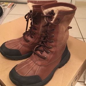 Ugg Butte Boots, Kids size 3