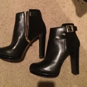 Michael Kors suede/leather booties
