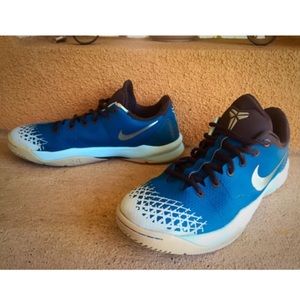 Kobe Venomenon 4