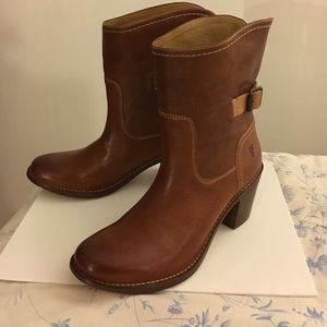 Frye "Carmen" Cowboy Boots brown sz 10 booties