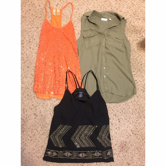 Tanks: BKE and Macy's'. Button up: New York Co