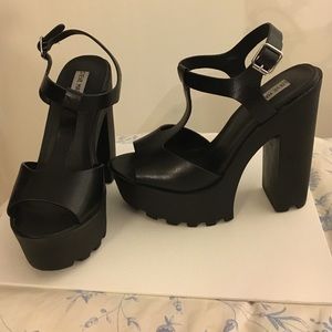 Steve Madden "Girltalk" platform sandals heels