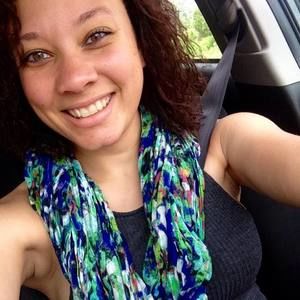 Meet your Posher, Kathia