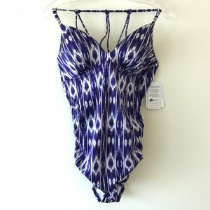 Athleta Large TALL Aqualux Molded One Piece Purple