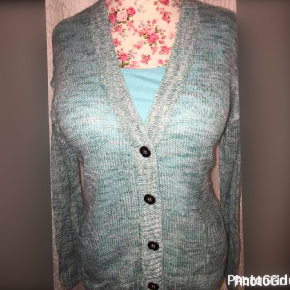 5 FOR $25 TIFFANY BLUE CARDIGAN SWEATER SZ MED