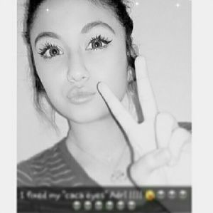 Meet your Posher, Ashley