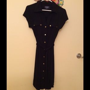 Collar soft black dress with buttons at the front