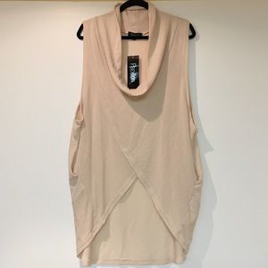 Papillon tunic top