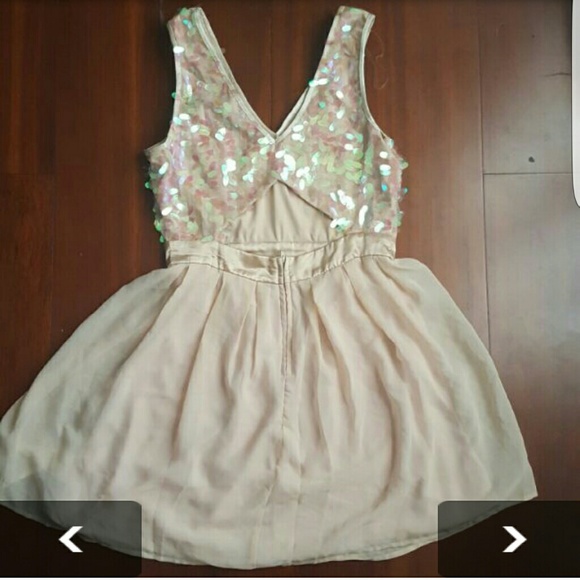 *PINK/CORAL DRESS* - Picture 2 of 3