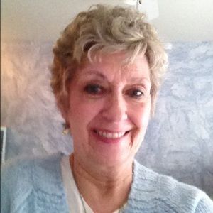 Meet your Posher, Debbie