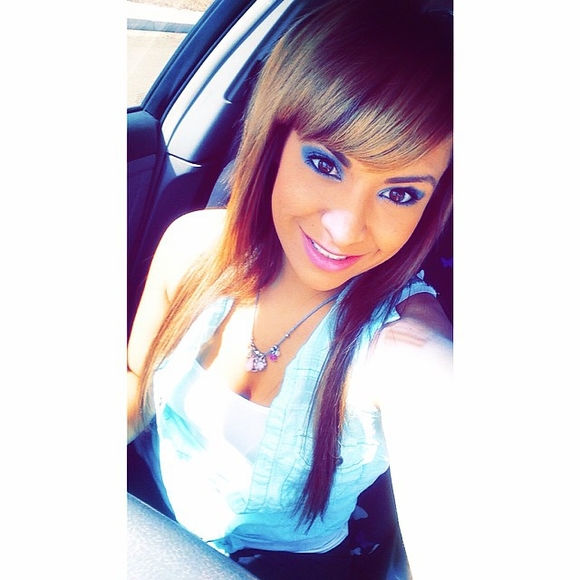 Meet your Posher, Kassandra