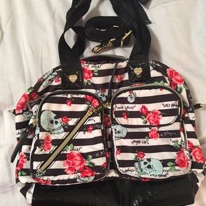 Betsey Johnson Skull 💀 Cloth Purse