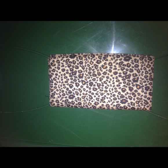 Miche Leopard Print Clutch Shell - image 2