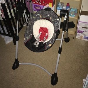 Graco® PAC & Play Swing for growing babies