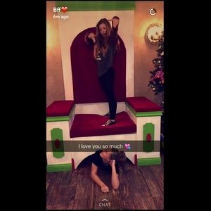 Meet your Posher, Maddie