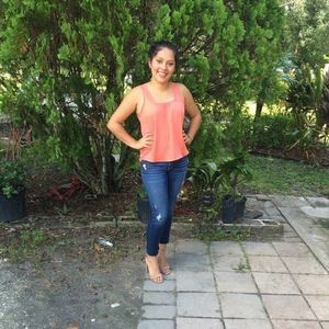 Meet your Posher, Yazmin