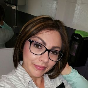 Meet your Posher, Sabrina