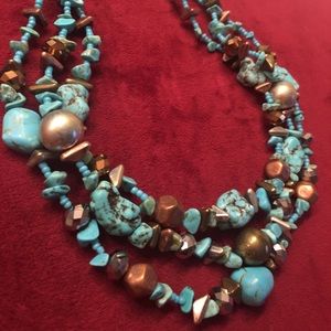 Gorgeous turquoise stone necklace