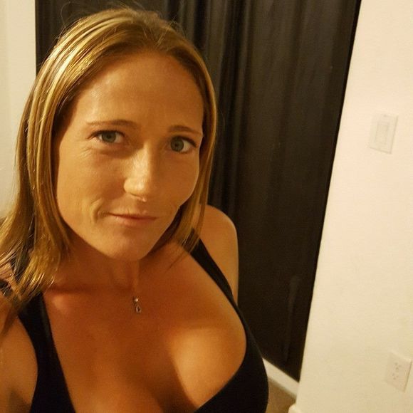 Meet your Posher, Kimberly - Picture 1 of 1