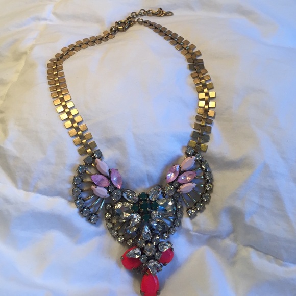 Statement necklace