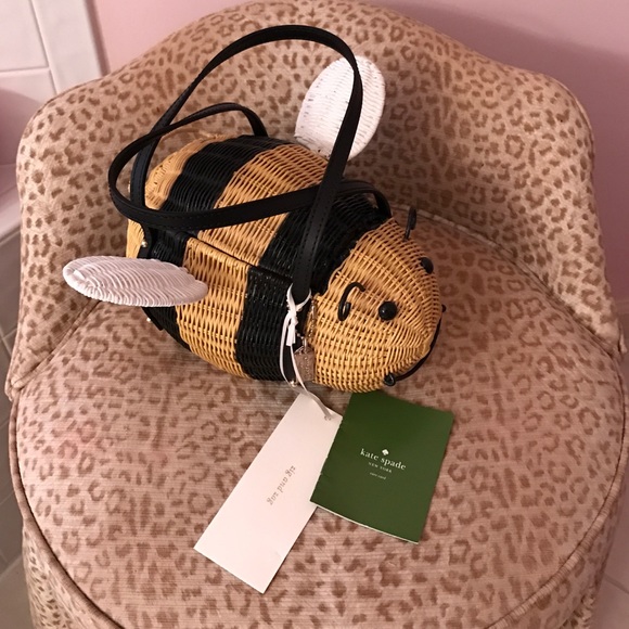 ❤SOLD❤ Kate Spade Down The Rabbit Hole Bee  purse - Picture 2 of 4