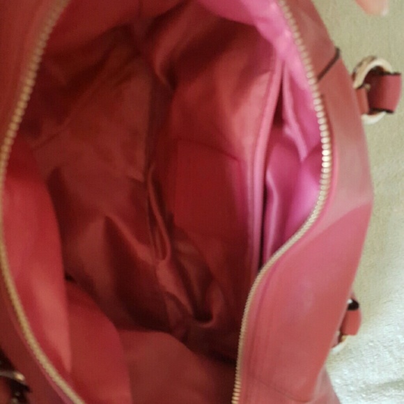 Pink coach purse - Picture 4 of 4