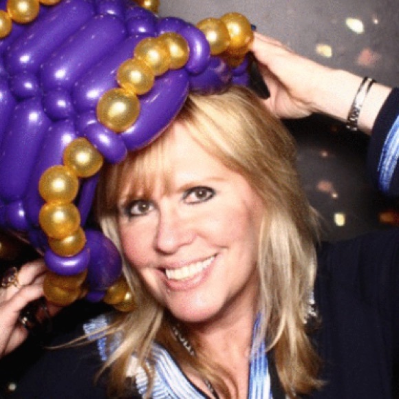 Meet your Posher, Lorraine - Picture 1 of 1