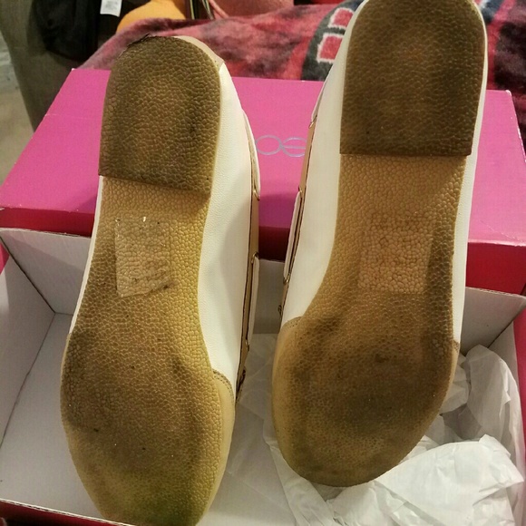 Shoe Dazzle - Picture 3 of 3