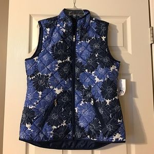 New with tags quilted vest