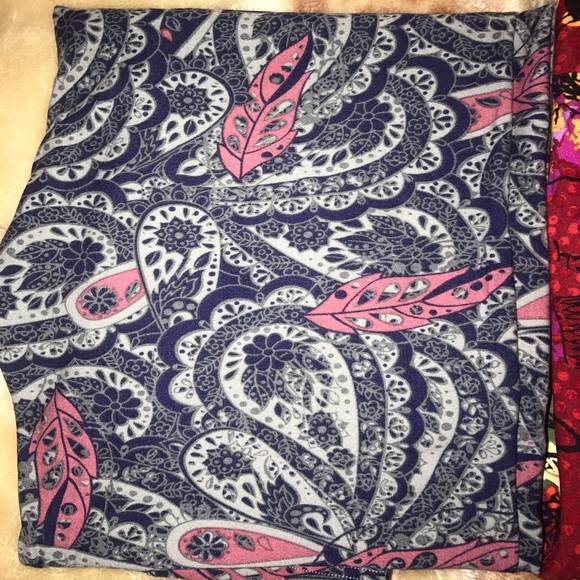 TC feather paisley leggings BNWT