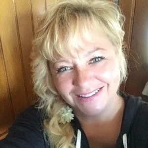 Meet your Posher, Becky