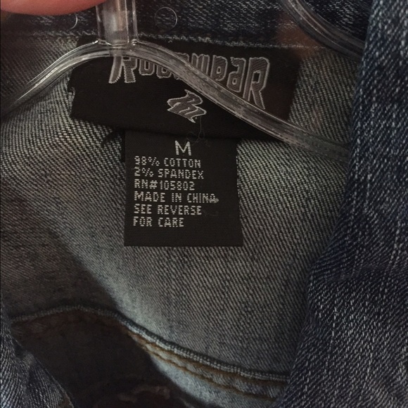 Gorgeous Rocawear Jean jacket. - Picture 3 of 3