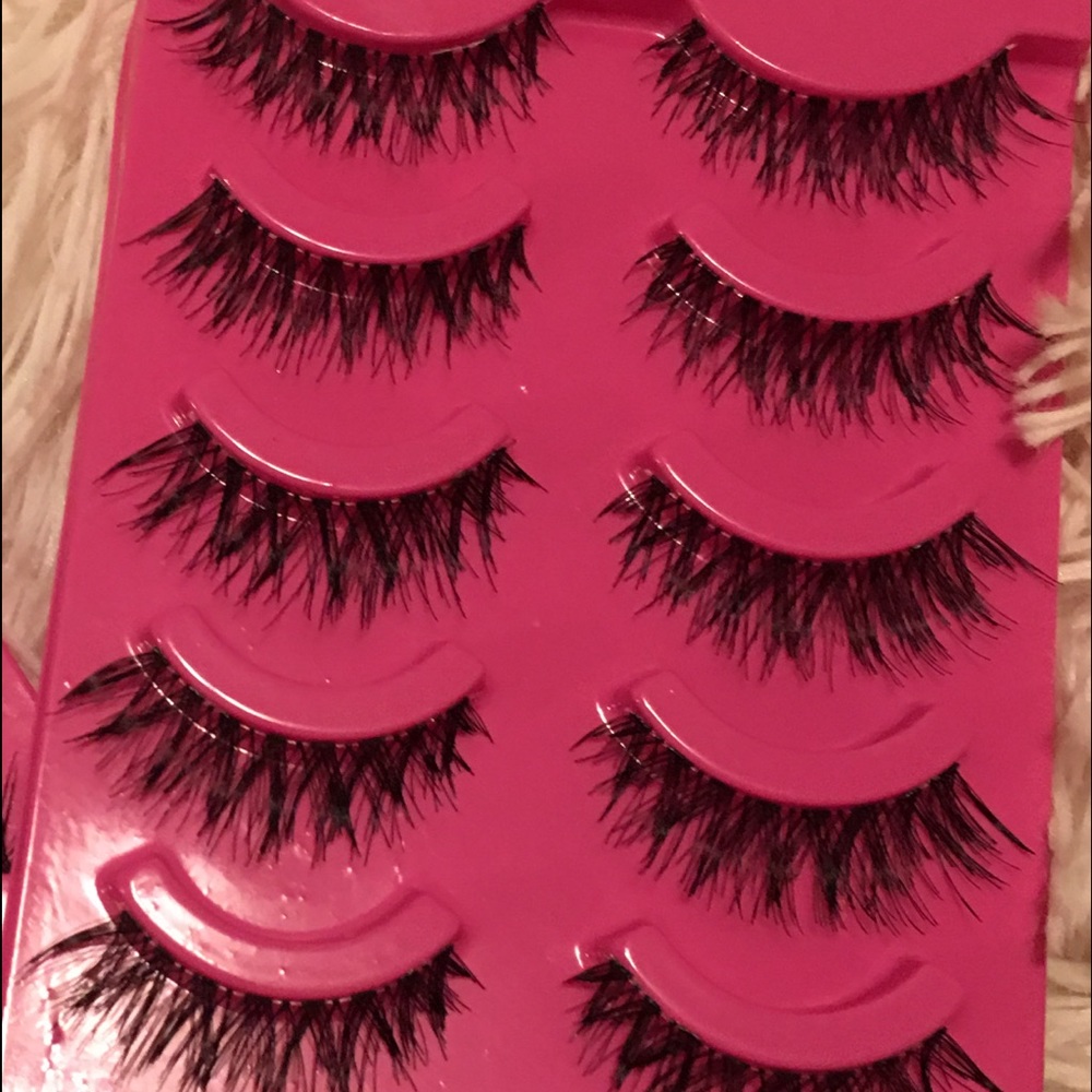 5 pack" The natural" lashes - Picture 3 of 3
