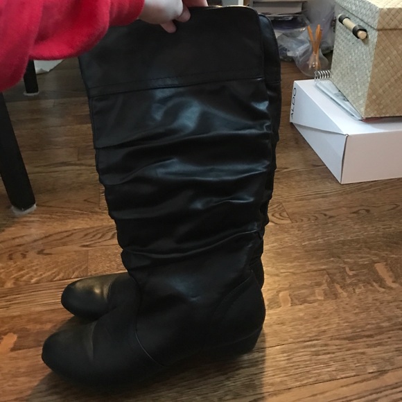 Black Boots