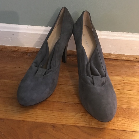 Nine West suede Verbenia booties - Picture 2 of 4