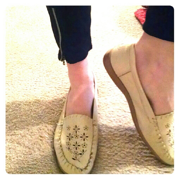 Folk Cushion Walk creme loafers