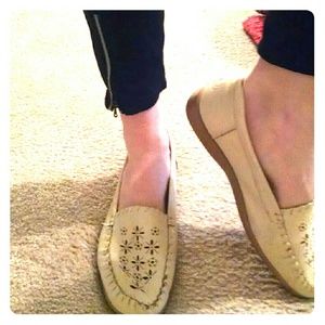 Folk Cushion Walk creme loafers