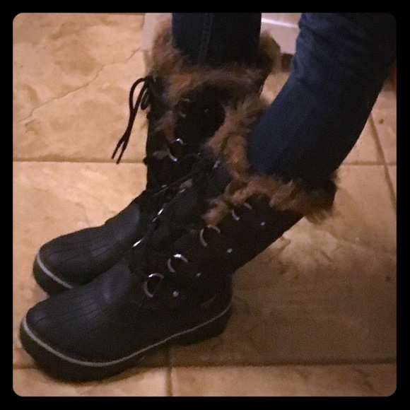 Sketcher waterproof tall winter boots black 6.5