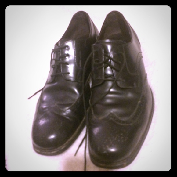 Johnston Murphy men\'s dress shoes size 11
