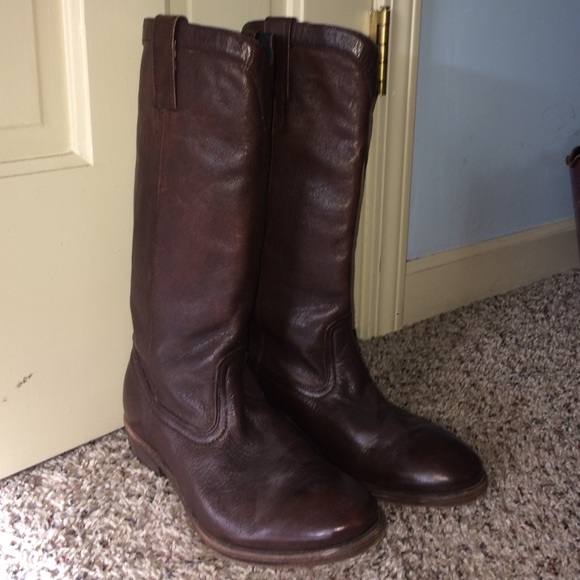 Dan Post leather boots. PLEASE READ DESCRIPTION.
