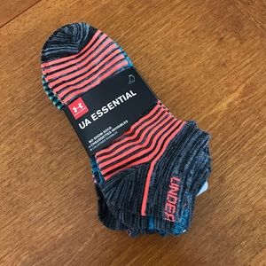Under Armour socks