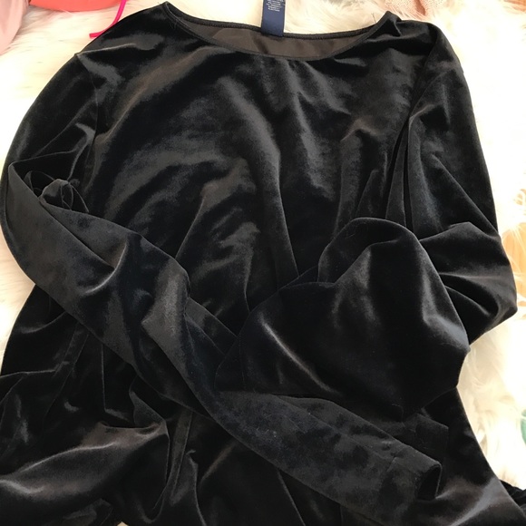 vintage ladies velvet long sleeve
