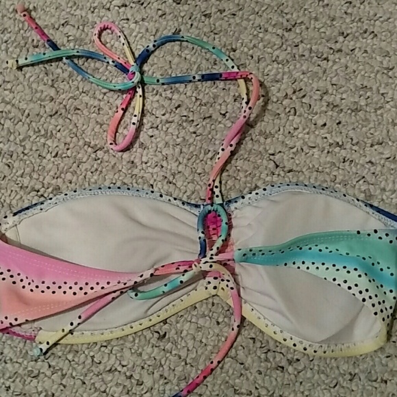 9Bikini - Picture 3 of 3