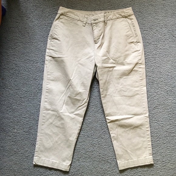 Size 8 chino capris