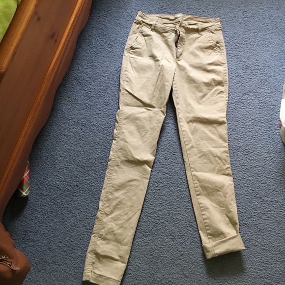 Size 8 tall Tan khakis
