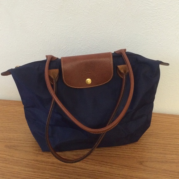 Longchamp (small)