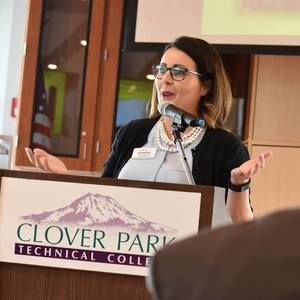 Meet your Posher, Tawny