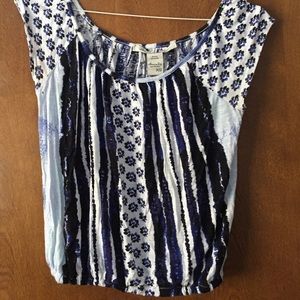 American Rag lightweight Tshirt in great condition