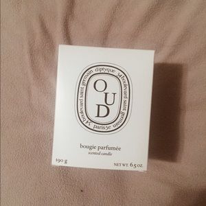 Diptyque OUD perfumee candle BNIB